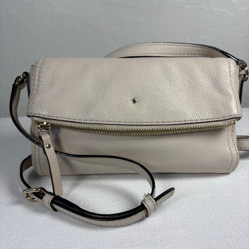 Kate Spade Cobble Hill Mini Carson Beige Pebbled Leather Crossbody Quiet Luxury
